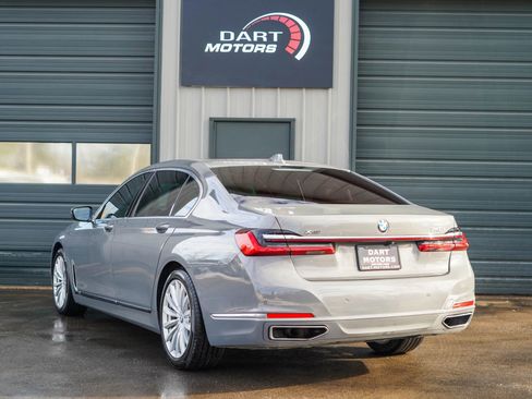 Used 2022 BMW 740i xDrive w/ Premium Package AWD/4WD image 7
