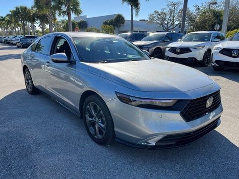 Used 2023 Honda Accord EX-L image 1