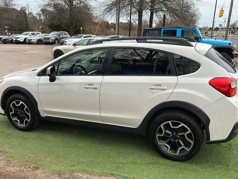 Used 2016 Subaru Crosstrek 2.0i Premium image 5