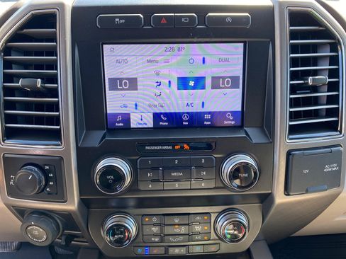Used 2020 Ford F150 Limited AWD/4WD image 18