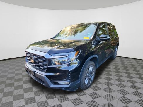 Used 2023 Honda Passport EX-L image 2
