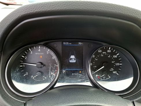 Used 2019 Nissan Rogue SL AWD/4WD image 13