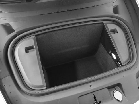 New 2026 Porsche Taycan 4 BLACK EDITION image 22