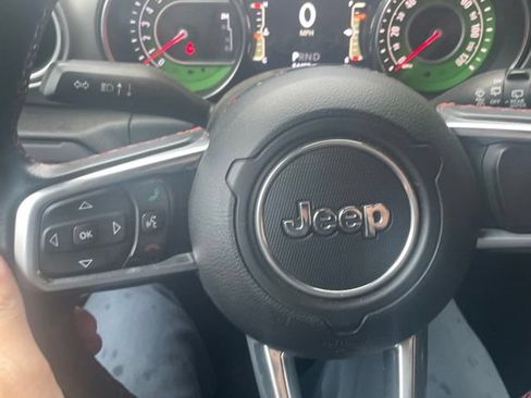 Used 2018 Jeep Wrangler Unlimited Rubicon AWD/4WD image 13