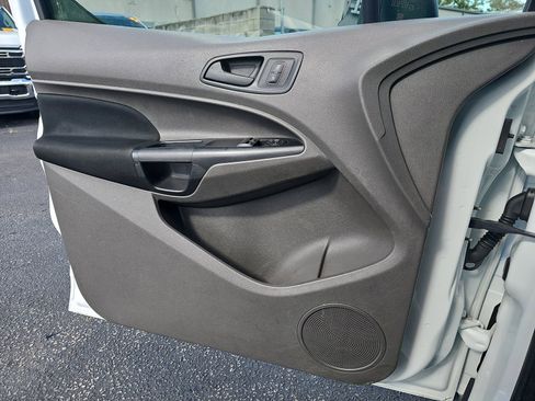 Used 2020 Ford Transit Connect XL image 28