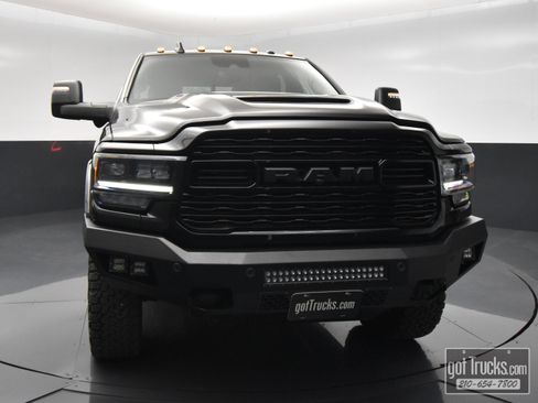 Used 2024 RAM 2500 Limited AWD/4WD image 49