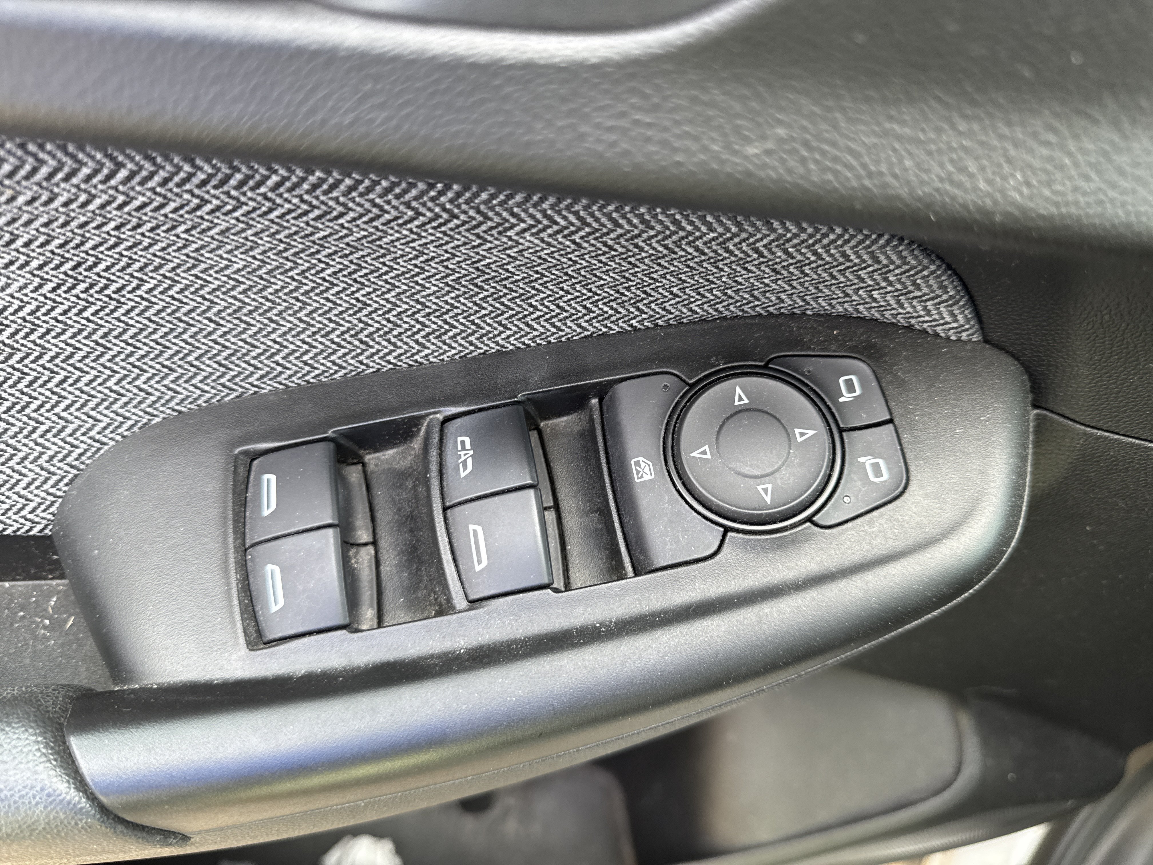 Used 2021 Chevrolet TrailBlazer LT w/ Convenience Package FWD image 8