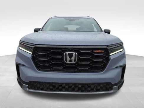 New 2025 Honda Pilot TrailSport image 5