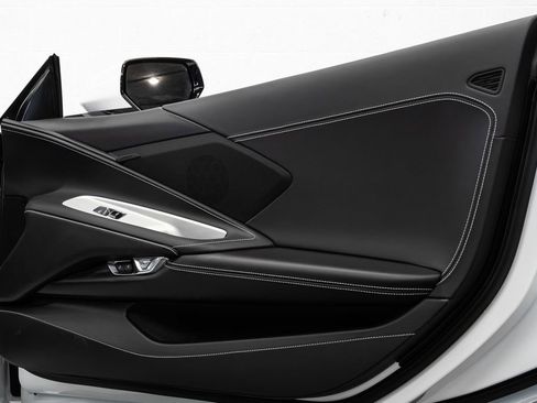 Used 2024 Chevrolet Corvette Stingray Convertible w/ 1LT image 22