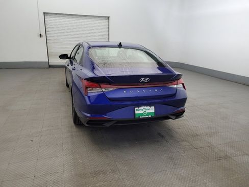 Used 2022 Hyundai Elantra SEL image 6