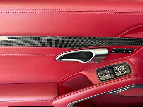Certified 2019 Porsche 911 Targa 4 GTS AWD/4WD image 13
