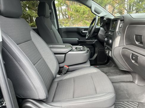 Used 2024 Chevrolet Silverado 1500 Custom Trail Boss w/ Midnight Edition image 30