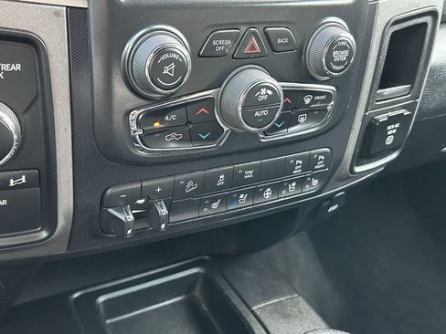 Used 2017 RAM 2500 Power Wagon w/ Leather & Luxury Group AWD/4WD image 29