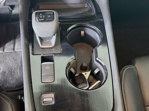 Used 2023 Nissan Rogue SL image 24