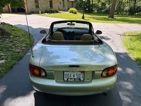 Used 2000 MAZDA MX-5 Miata image 18