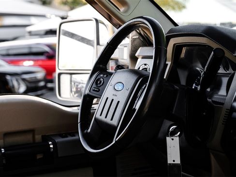 Used 2015 Ford F350 Lariat w/ Lariat Ultimate Package image 11