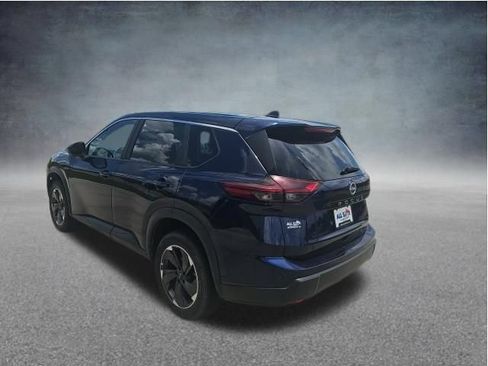 Used 2025 Nissan Rogue SV FWD image 6