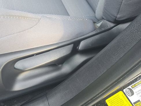 Used 2024 Toyota Corolla SE FWD image 16