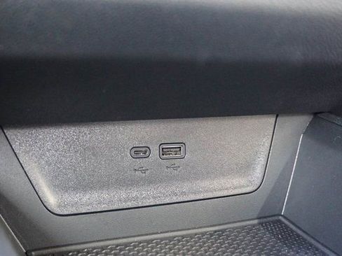 New 2026 Chevrolet Equinox ACTIV w/ Convenience Package III image 32