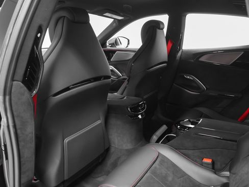 Certified 2025 Ferrari Purosangue AWD/4WD image 81