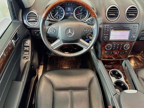 Used 2012 Mercedes-Benz GL 450 4MATIC image 21