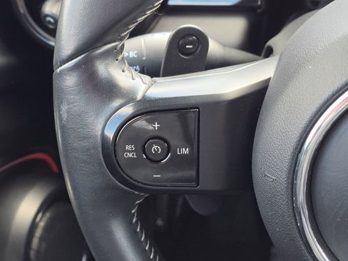 Used 2023 MINI Cooper S w/ Premium Package image 27