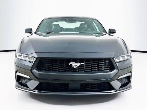 Used 2024 Ford Mustang Premium image 2