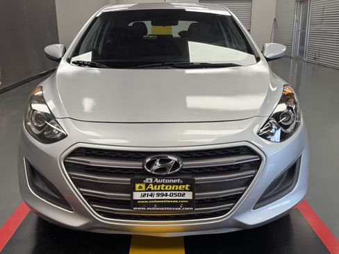 Used 2016 Hyundai Elantra GT FWD image 7