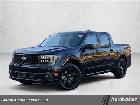 Used 2025 Ford Maverick Lobo image 1