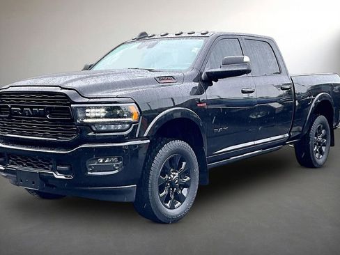 Used 2022 RAM 2500 Limited AWD/4WD image 3