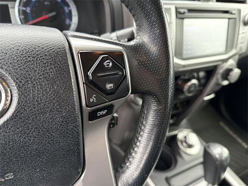 Used 2015 Toyota 4Runner Limited image 20