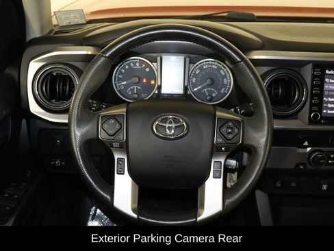 Used 2022 Toyota Tacoma SR5 w/ Technology Package RWD image 7