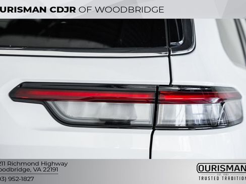 Certified 2024 Jeep Grand Cherokee L Limited image 7