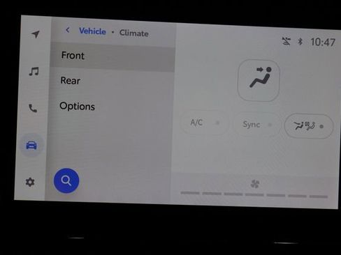 Used 2024 Toyota Highlander LE image 34