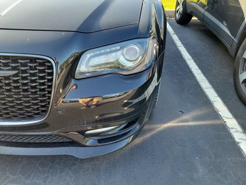 Used 2022 Chrysler 300 Touring L w/ Popular Equipment Group RWD image 6