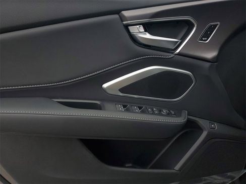 New 2026 Acura RDX SH-AWD image 19