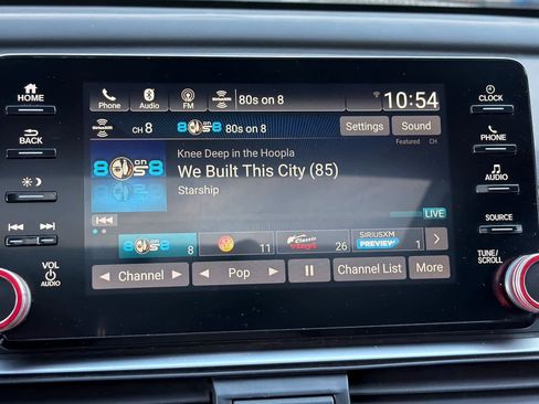 Used 2018 Honda Accord EX image 19