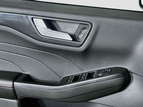 Used 2024 Ford Escape ST-Line w/ Tech Pack #1 FWD image 15