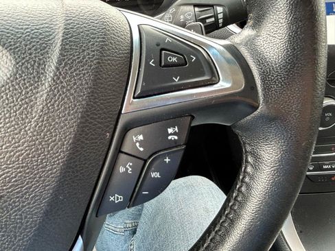 Used 2017 Ford Edge SEL w/ Equipment Group 201A FWD image 19