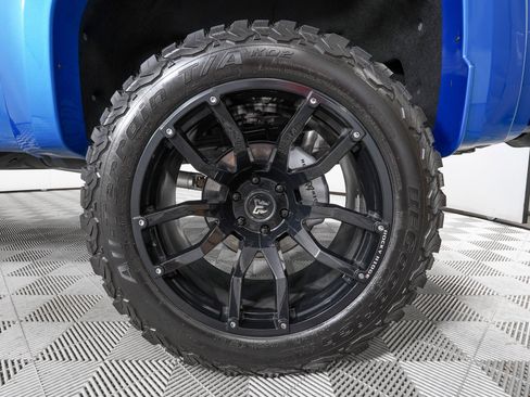 Used 2024 GMC Sierra 1500 AT4 w/ Technology Package image 35