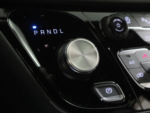 New 2026 Chrysler Pacifica Select image 28