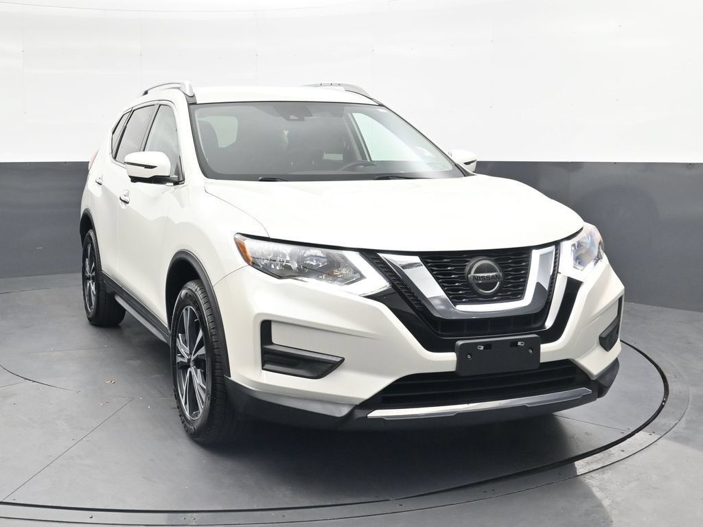 Used 2020 Nissan Rogue SV w/ Premium Package AWD/4WD image 2