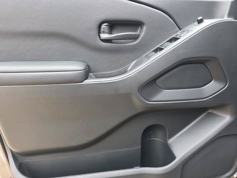 New 2026 Nissan Frontier SV image 14