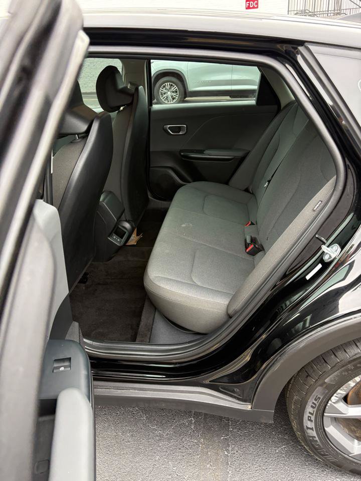 Used 2025 Kia K4 FWD image 13