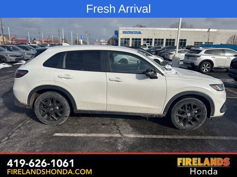 Used 2024 Honda HR-V Sport image 6