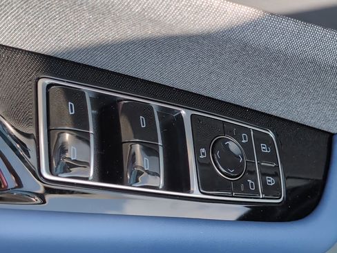 New 2026 Cadillac Vistiq Premium Luxury image 12