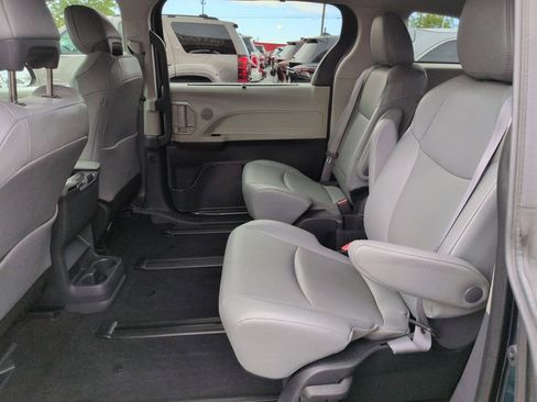 Certified 2023 Toyota Sienna XLE AWD/4WD image 25
