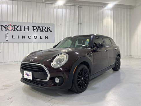 Used 2016 MINI Cooper Clubman image 17