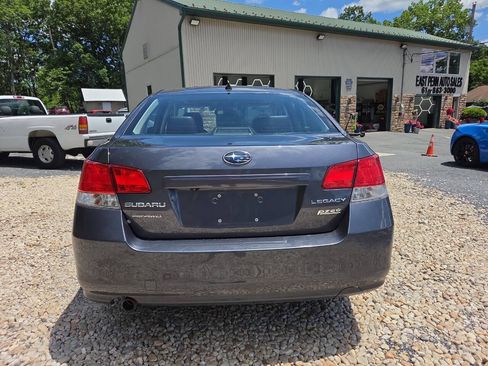 Used 2014 Subaru Legacy 2.5i Limited AWD/4WD image 5