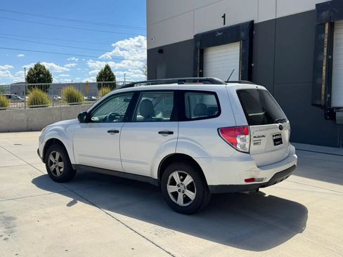 Used 2010 Subaru Forester 2.5X AWD/4WD image 3
